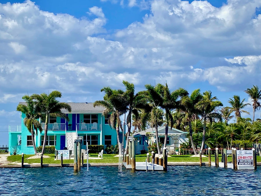 Pirate's Cove Inn & Marina